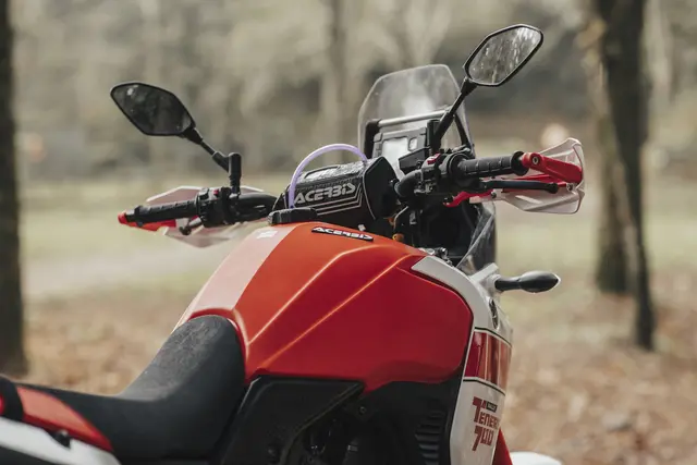 AC Fuel Tank 23L Tenere 700 19 Clear 