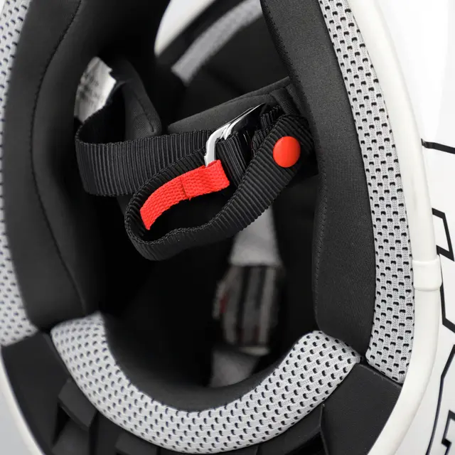 AC Helmet Linear 2206 White 3 