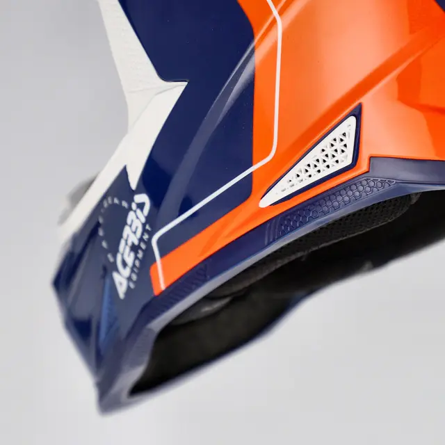 AC Helmets T711 Finns i flera varianter 