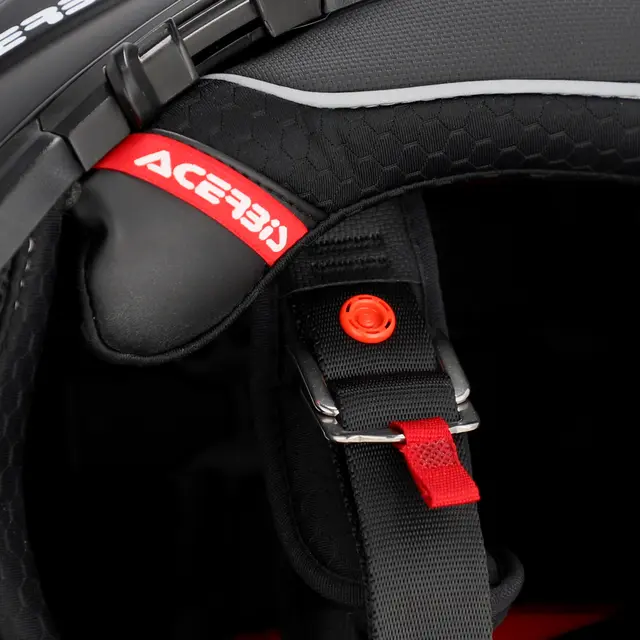 AC Helmet Attack Black 2 