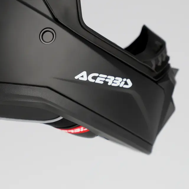AC Helmet Attack Black 2 