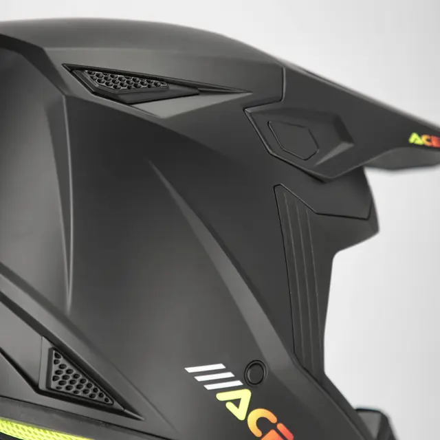 AC Helmet Whoops Finns i flera varianter 