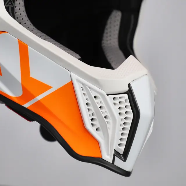 AC Helmet Airstrike-C Finns i flera varianter 