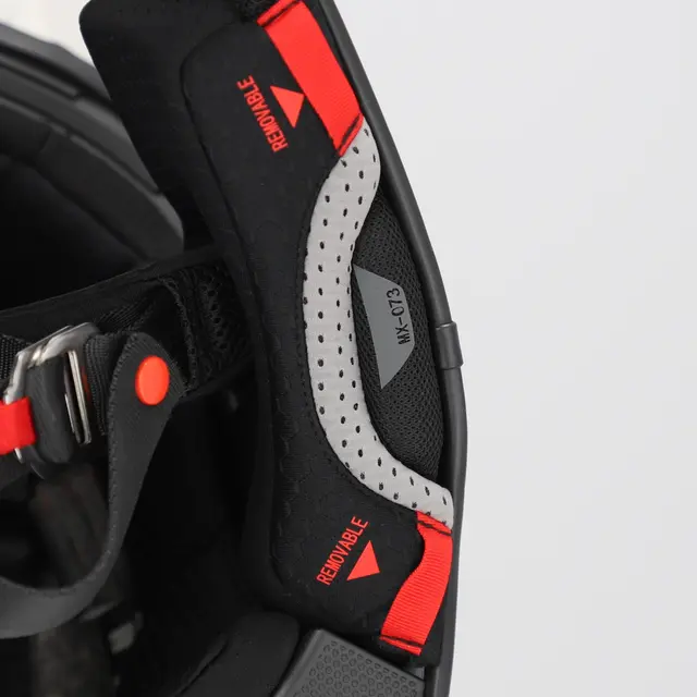 AC Helmet Airstrike-X Finns i flera varianter 