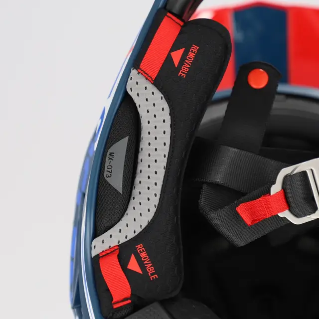 AC Helmet Airstrike-X Finns i flera varianter 