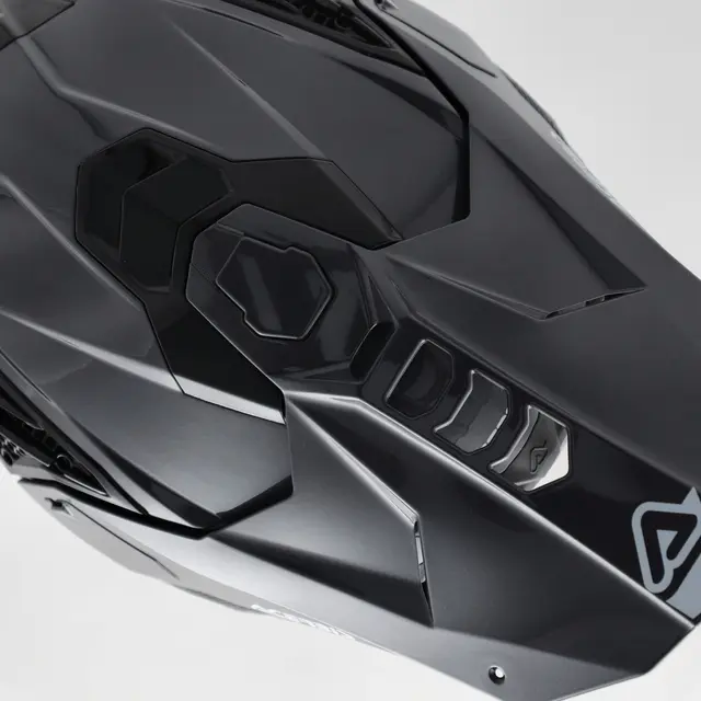 AC Helmet Airstrike-X Finns i flera varianter 