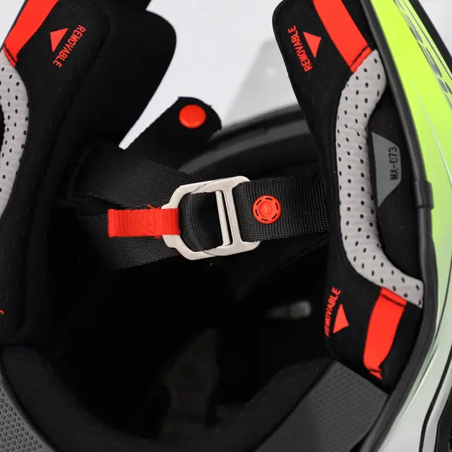 AC Helmet Airstrike-X Finns i flera varianter 