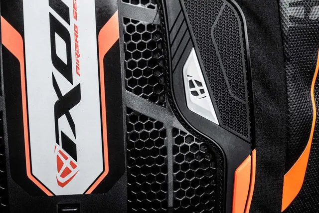 Ixon Ix-airbag U05 Vest Sort/O. InMotion/Ixon Airbag Vest racing trådløs 