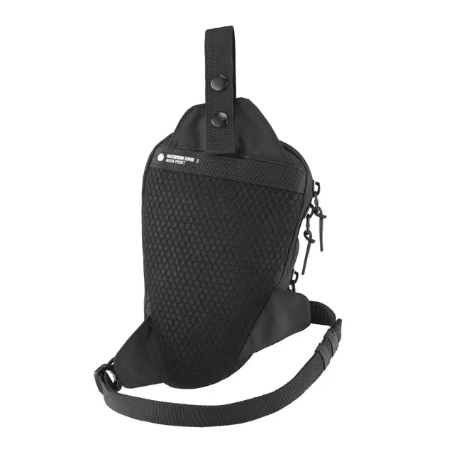 Ixon R-Emington Lårbag Sort/hvit Praktisk lår-bag til hverdagstur 