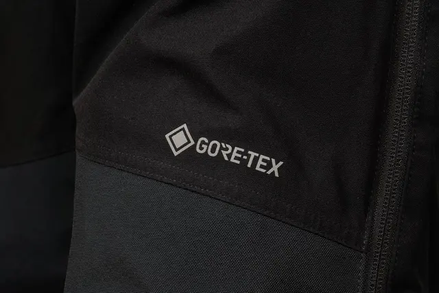 Scott Dalvik GTX Bukse - Sort Gore-Tex bukse med alt du trenger 